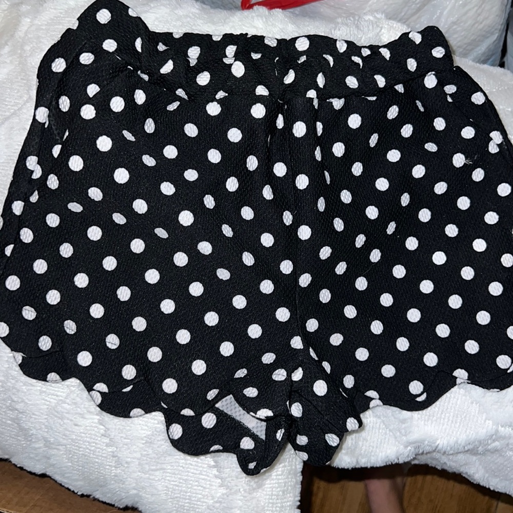 Beautiful Trim Shorts